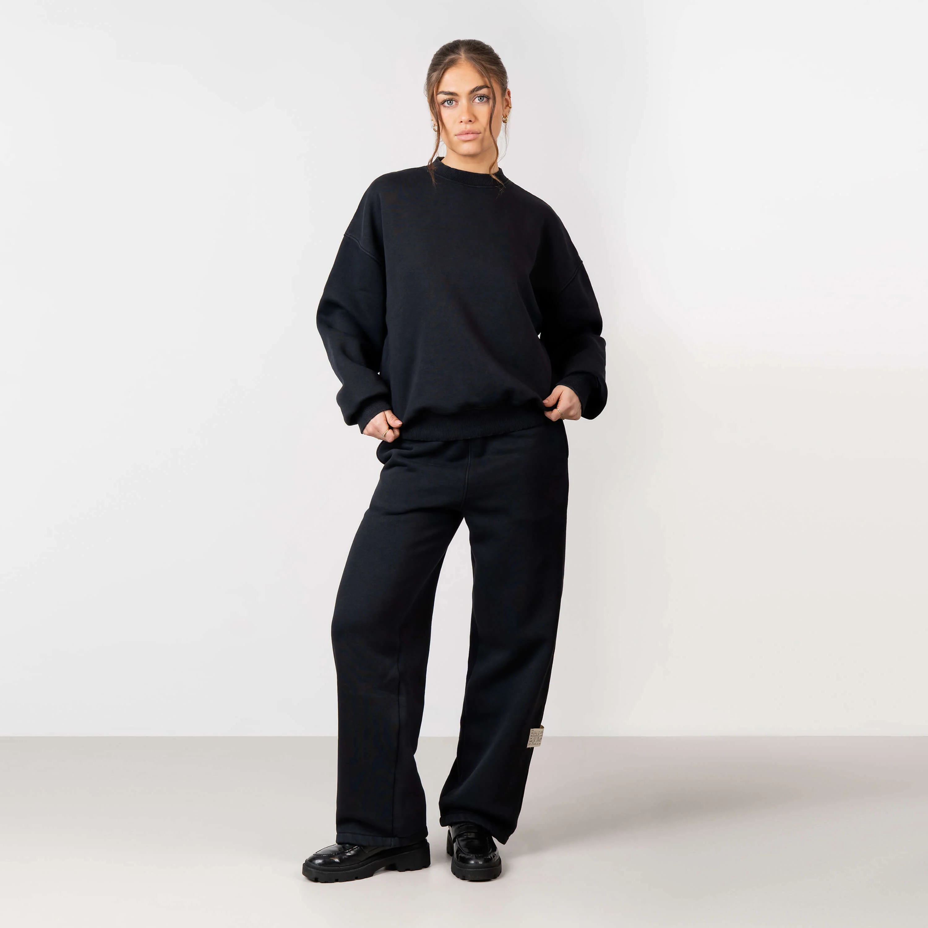 BLANK CREWNECK | WASHED BLACK - Image 4
