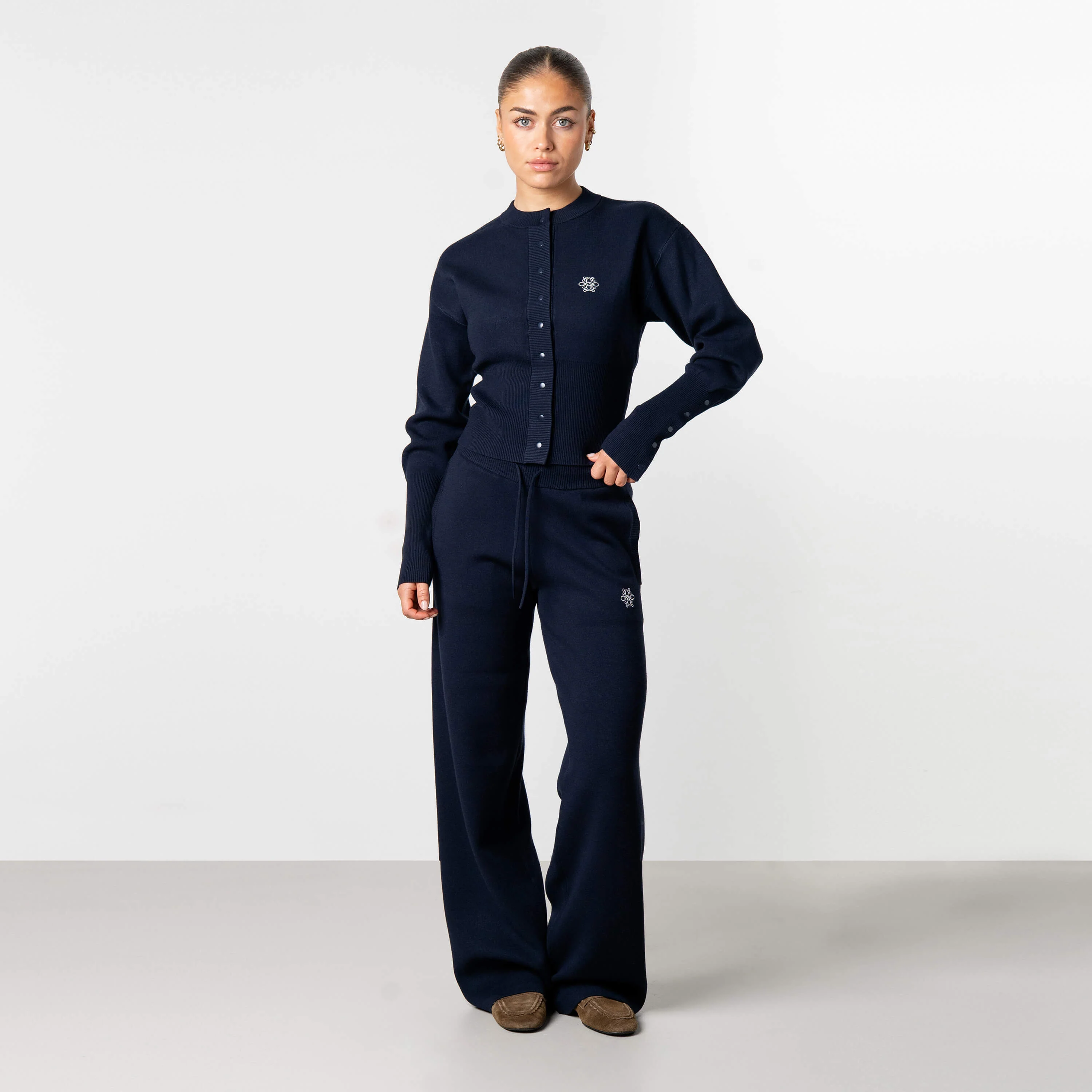CHLOE KNITTED CARDIGAN | NAVY/WHITE - Image 3