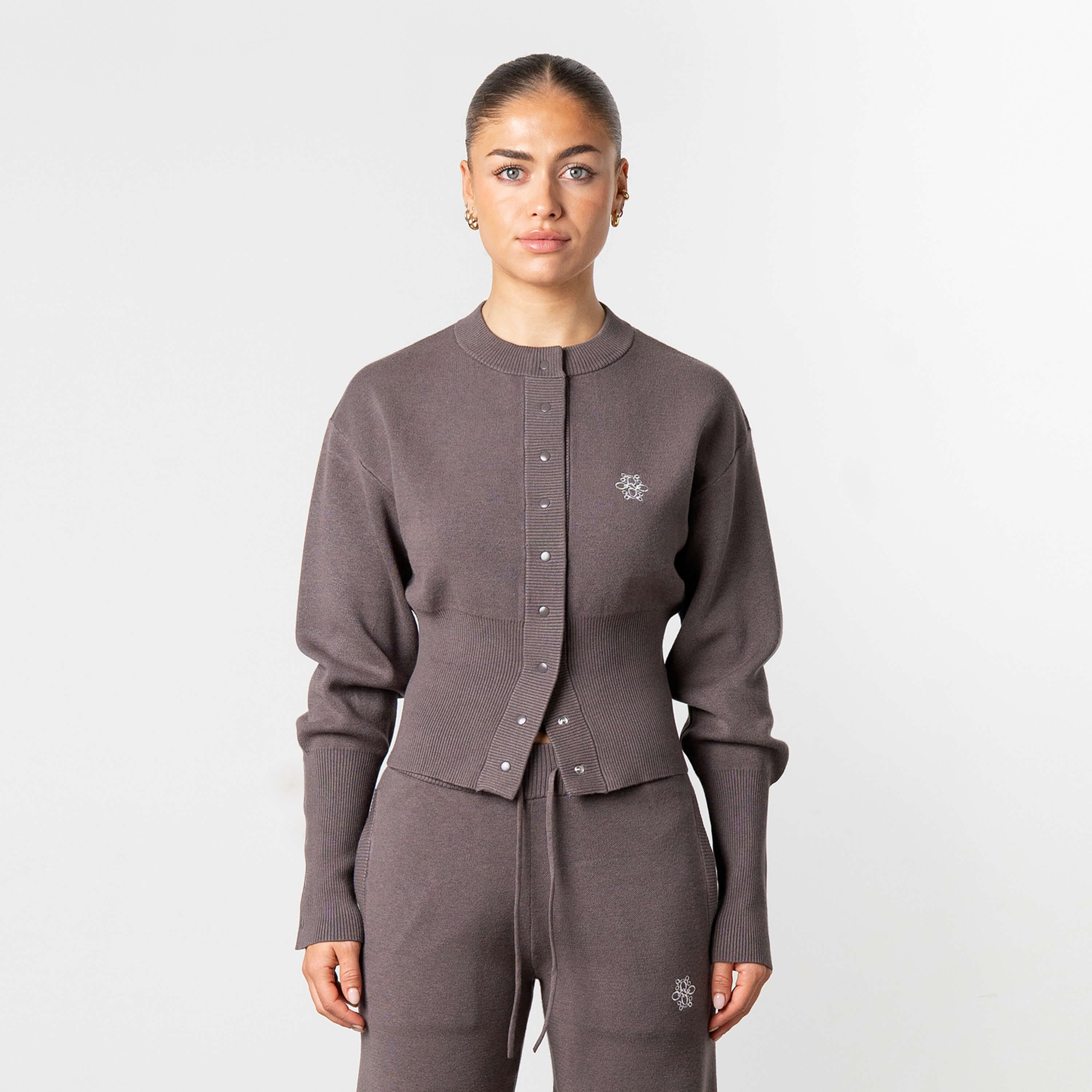 CHLOE KNITTED SET | BROWN/OFF WHITE - Image 3