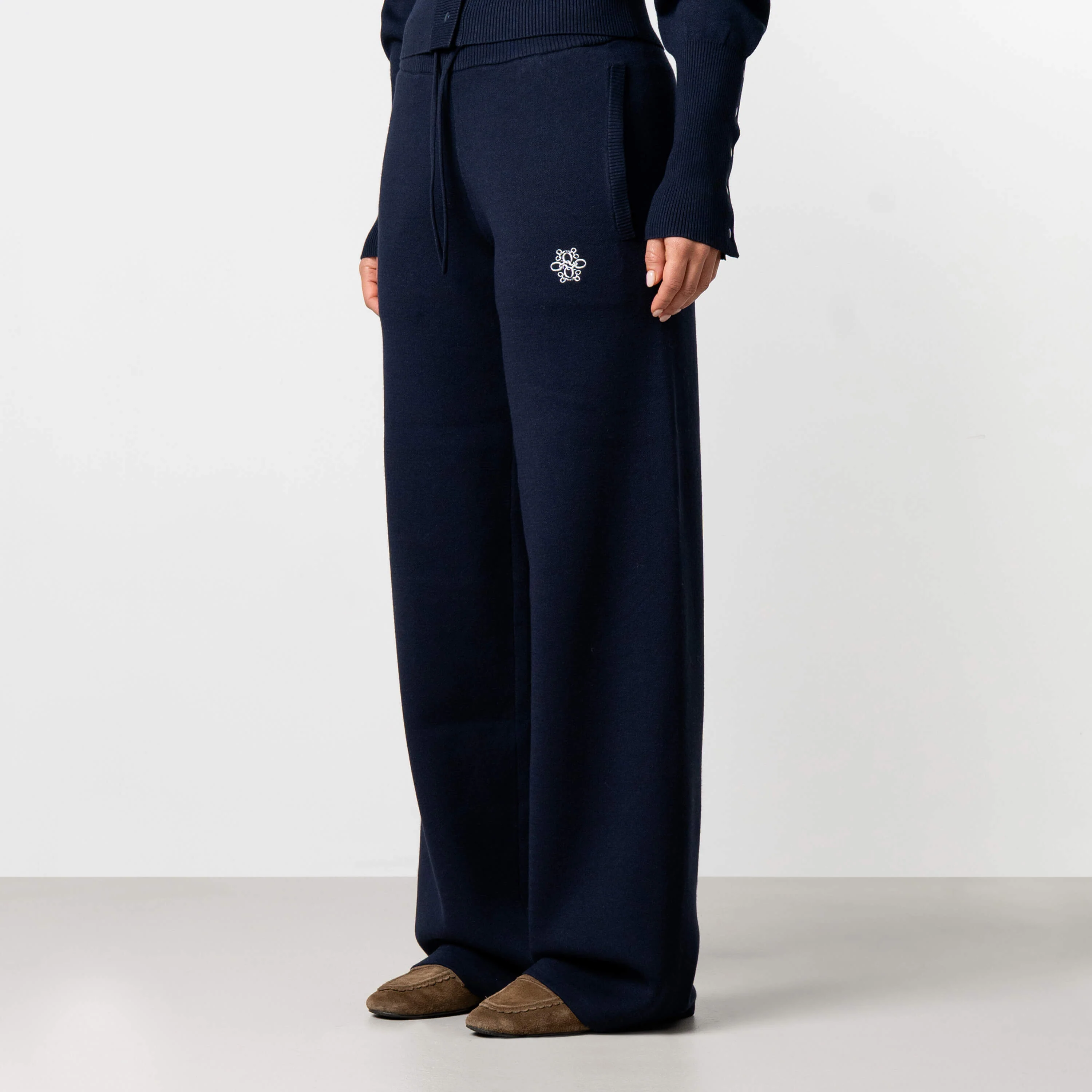 CHLOE KNITTED SET | NAVY/WHITE - Image 4
