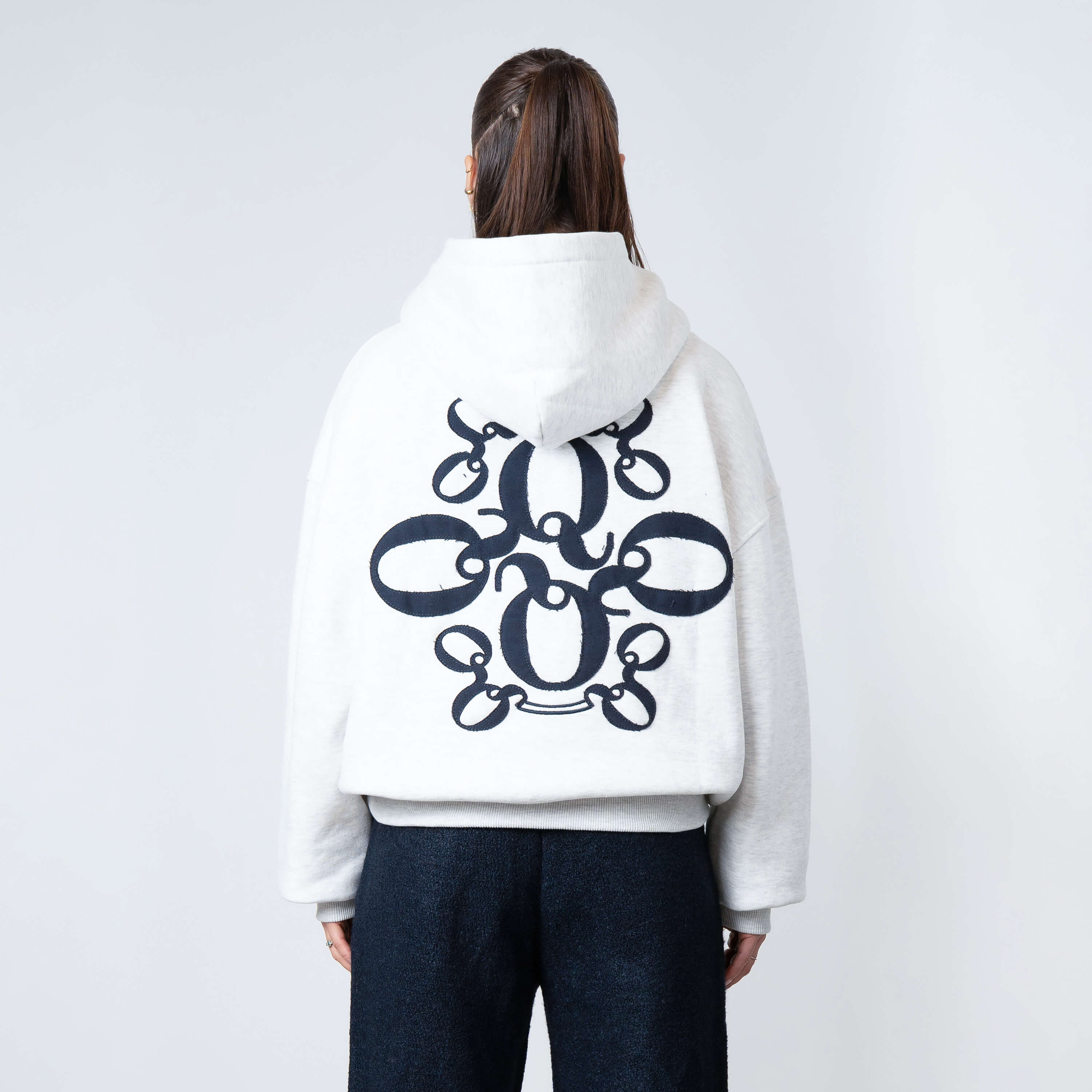 INSIGNIA HOODIE | LIGHT GREY MELEE/NAVY - Image 3