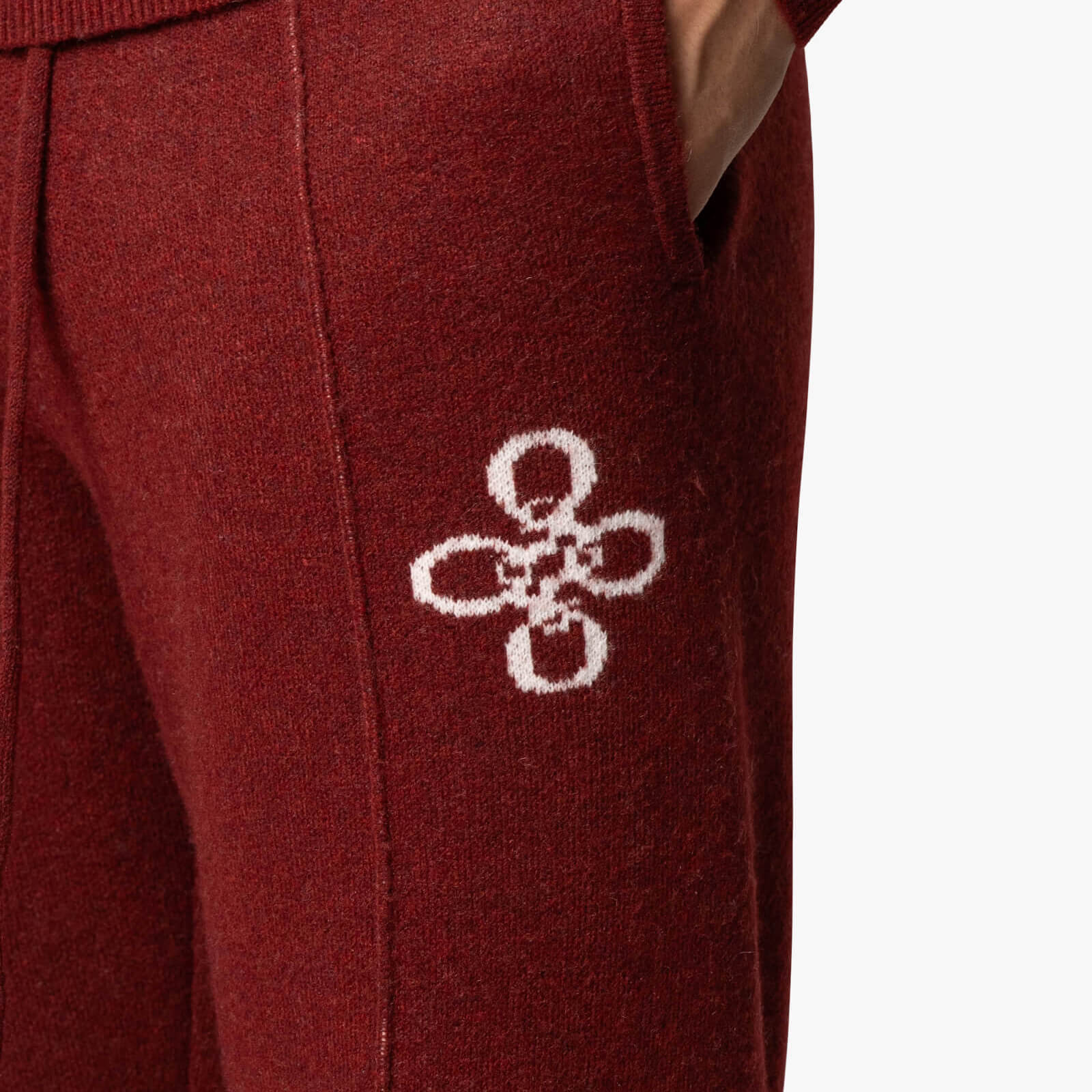 INSIGNIA KNITTED PANTS | BORDEAUX - Image 4