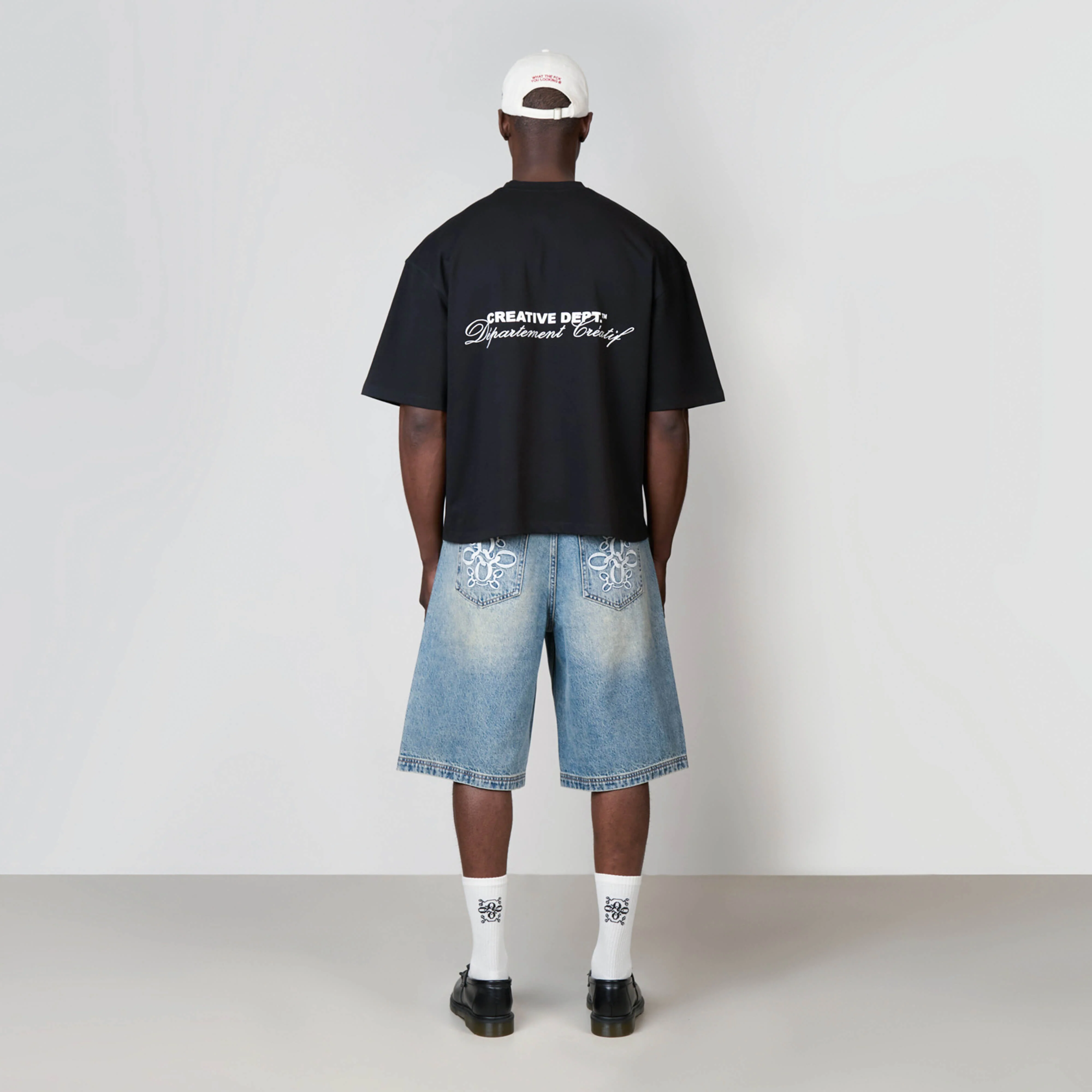 LA MERE TEE | BLACK/WHITE - Image 5