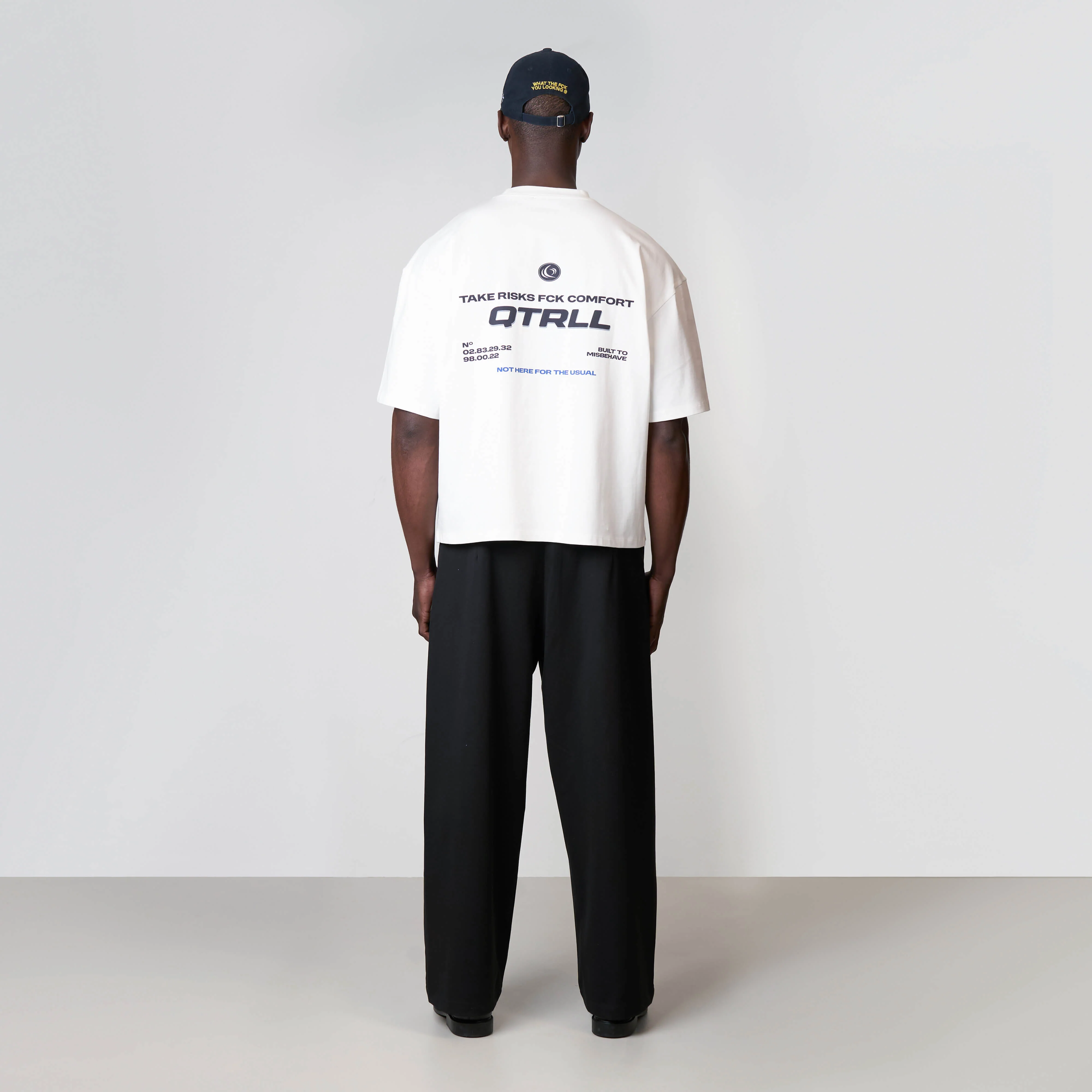 RISK TEE | WHITE/NAVY - Image 5