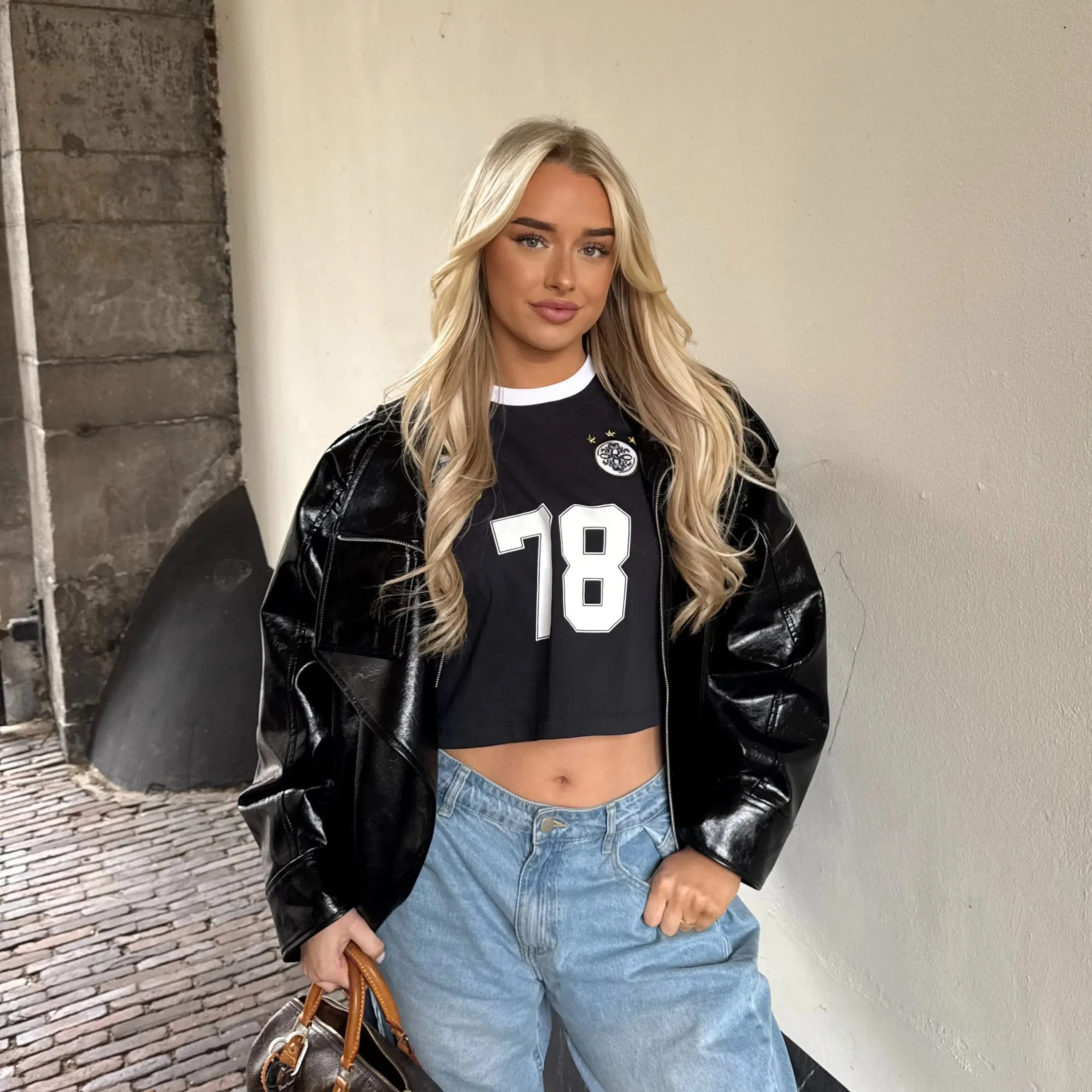 ZIA CROPPED TEE | NAVY/WHITE - Image 3